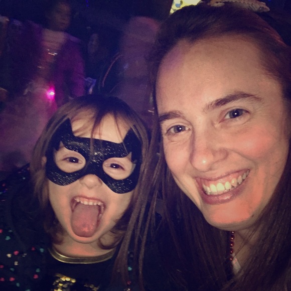 Meet your Posher, Loria - Picture 1 of 1